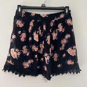 La Hearts Black Floral Mini Skirt With Lace Trim Size XS EUC